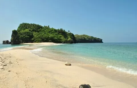 Photo of Zambales, Central Luzon, Philippines by Nima Cu