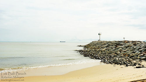 Photo of Tok Bali Pasir Puteh Malaysia by Darwin Cayetano