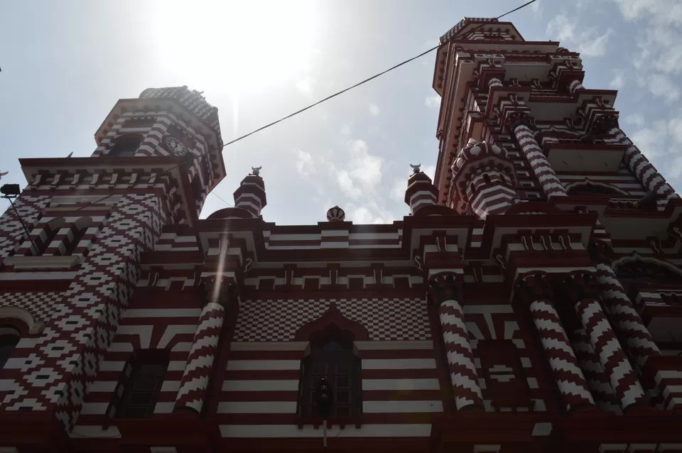 Photo of Red Mosque, Colombo, Western Province, Sri Lanka by Tanvi S