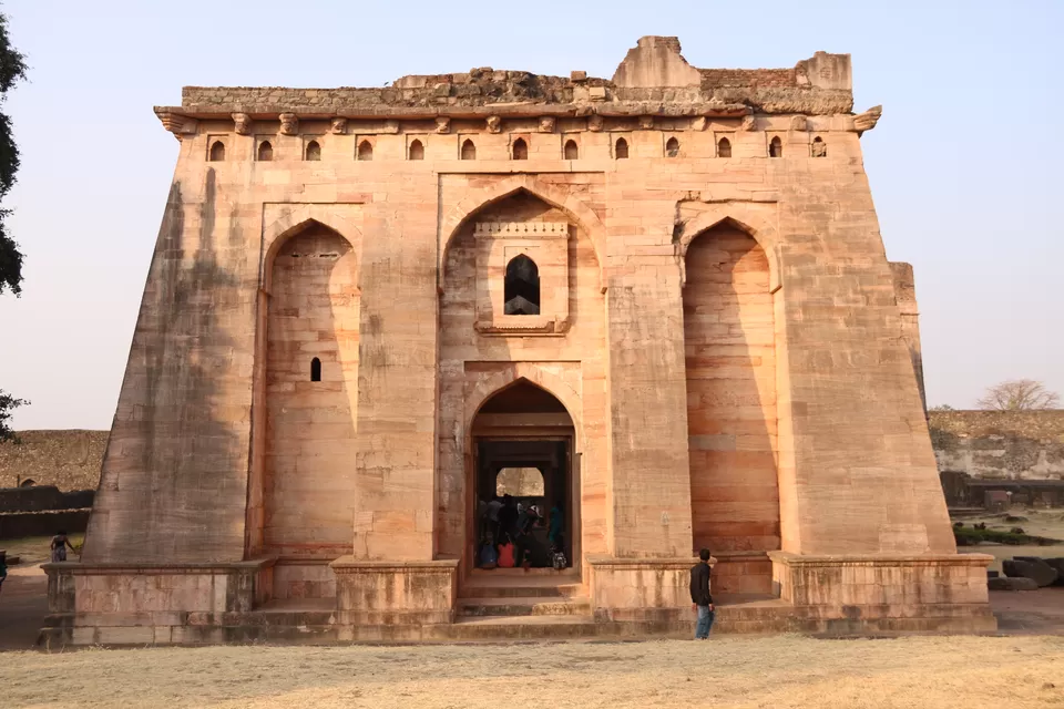 Photo of Hindola Mahal, Mandav, Madhya Pradesh, India by anila