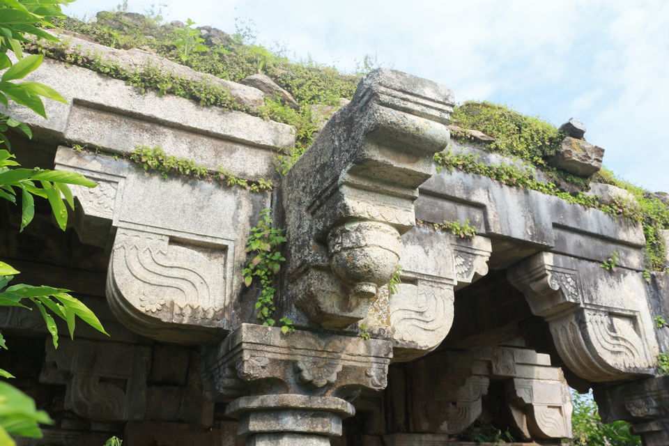 Photo of Journey to the unheard history of Chotanagpur : Navratnagarh, Gumla, Jharkhand by anila