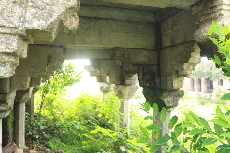 Photo of Journey to the unheard history of Chotanagpur : Navratnagarh, Gumla, Jharkhand by anila