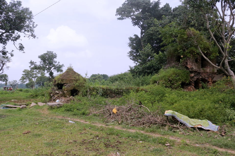 Photo of Journey to the unheard history of Chotanagpur : Navratnagarh, Gumla, Jharkhand by anila