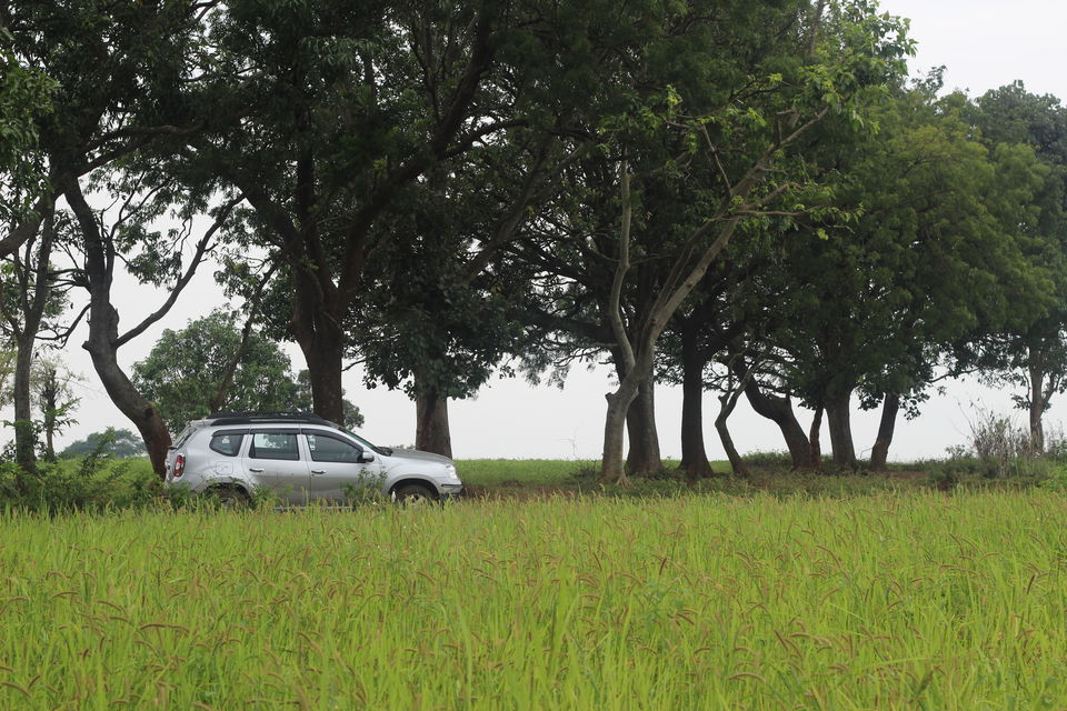 Photo of Journey to the unheard history of Chotanagpur : Navratnagarh, Gumla, Jharkhand by anila