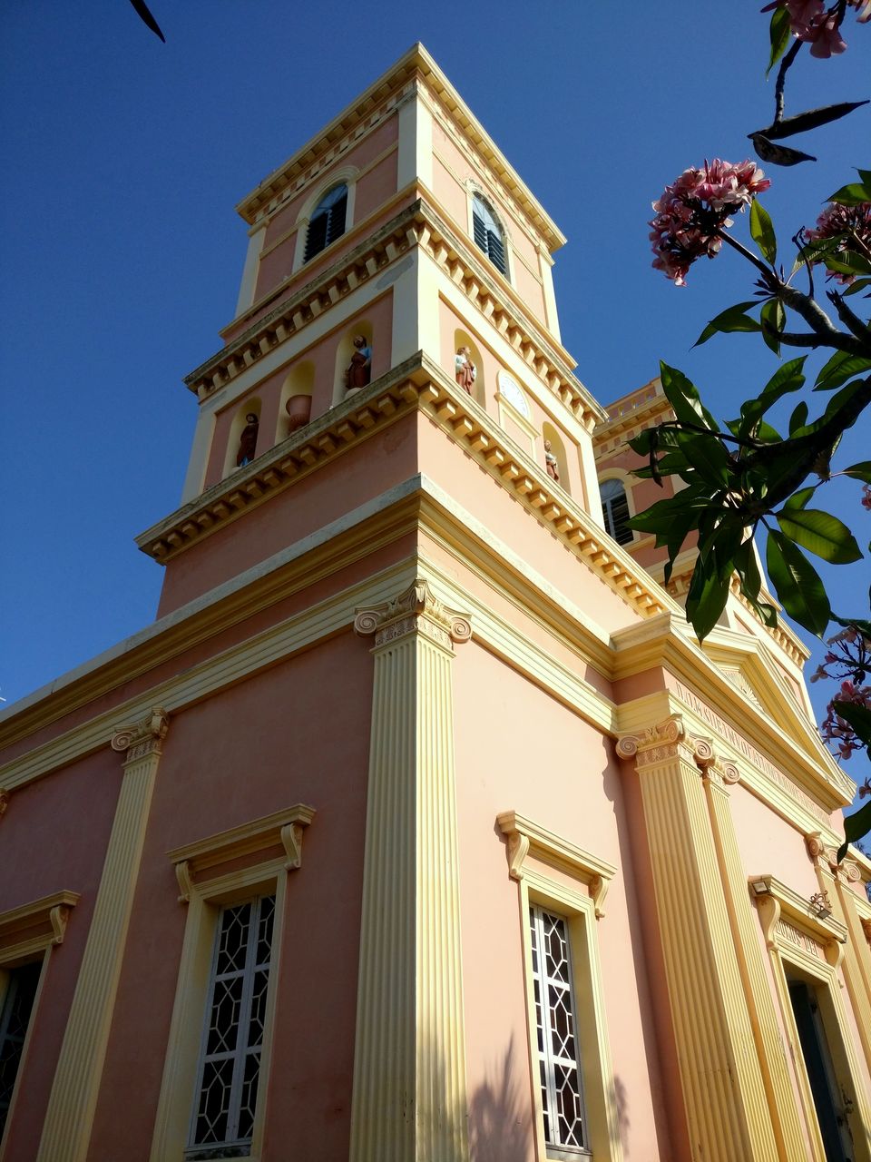Photo of Pondicherry : all about amazing Continental Food and Doors. by anila