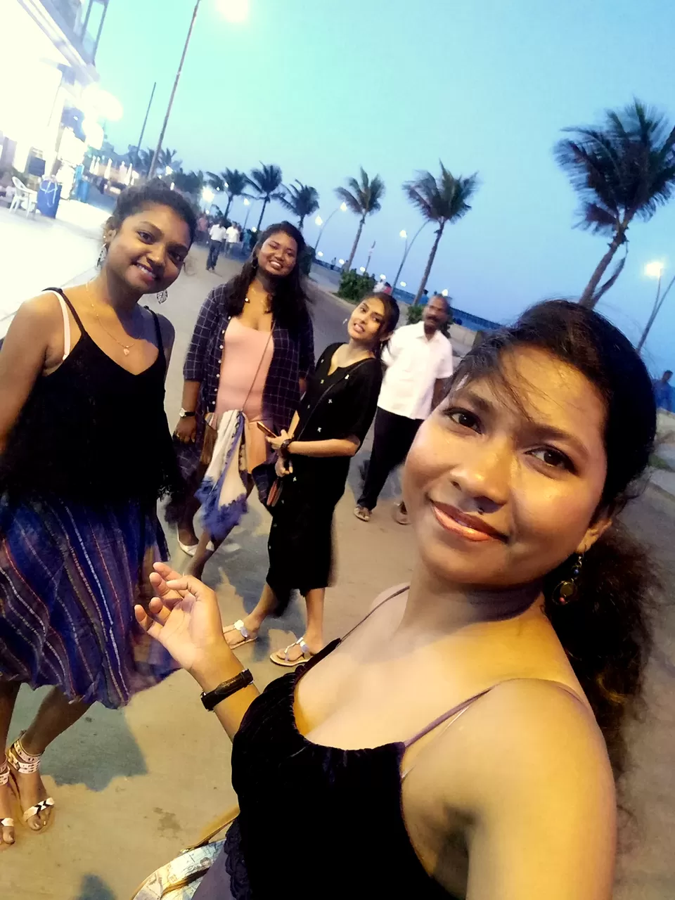 Photo of Promenade Beach, Puducherry by anila