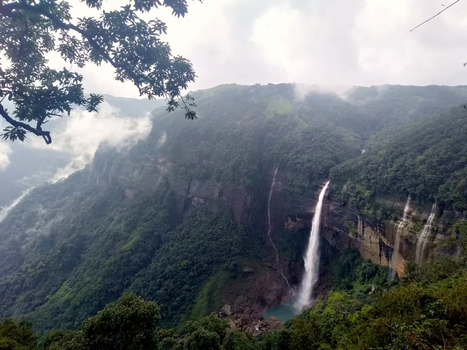 Photo of Nohkalikai Waterfall, Cherrapunjee, Meghalaya, India by anila