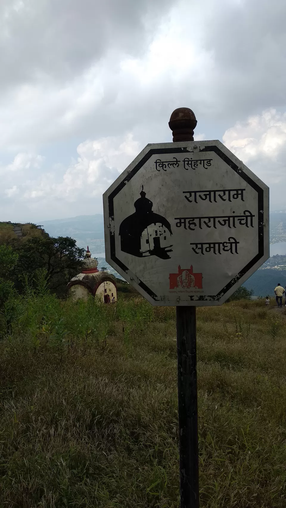 Photo of Sinhagad Fort, Sinhagad Ghat Road, Thoptewadi, Maharashtra, India by Baloji Sawant