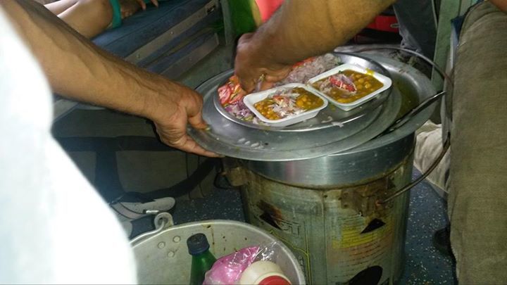 Photo of Essence of Sleeper Class in Purushottam Express by Avinash Singh
