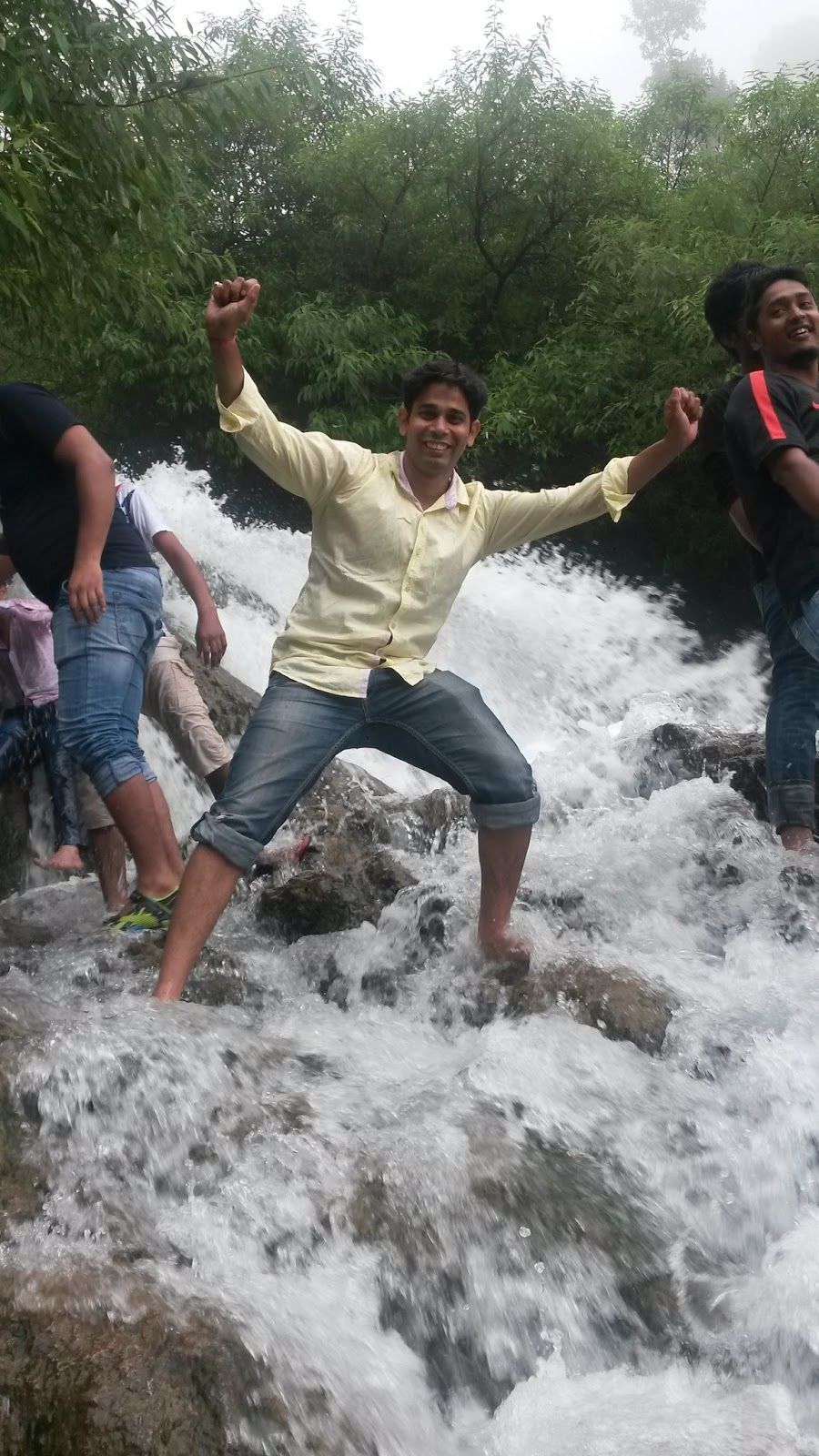 Photo of Cheap Weekend Getaway to Nainital by Avinash Singh