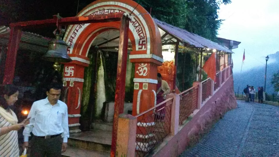 Photo of Thandi Sadak, Ayarpatta, Nainital, Uttarakhand, India by Avinash Singh