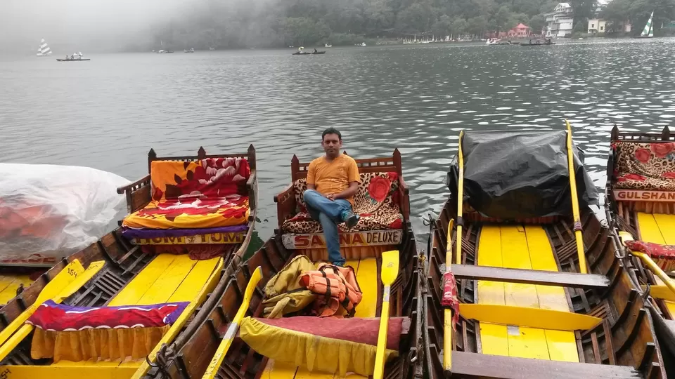 Photo of Naini Lake, Ayarpatta, Nainital, Uttarakhand, India by Avinash Singh