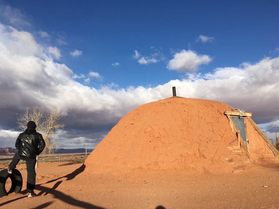 Photo of Experience living in a Hogan (traditional dwelling of Navajo tribe) - Monument Valley, Utah 1/3 by Lemuel Dsouza
