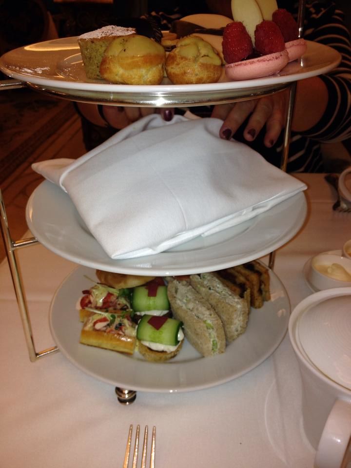 Photo of The Palm Court, 5th Avenue, New York, NY, United States by Daisy