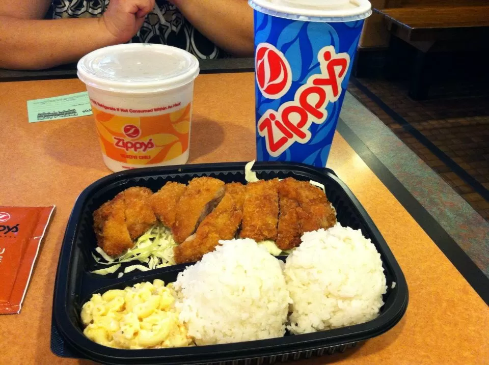 Photo of Zippy's, Ala Moana Boulevard, Honolulu, HI, United States by Daisy