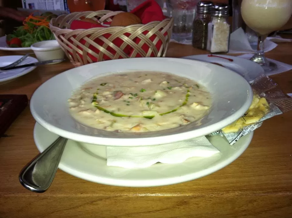 Photo of Tiki's Grill & Bar, Kalakaua Avenue, Honolulu, HI, United States by Daisy