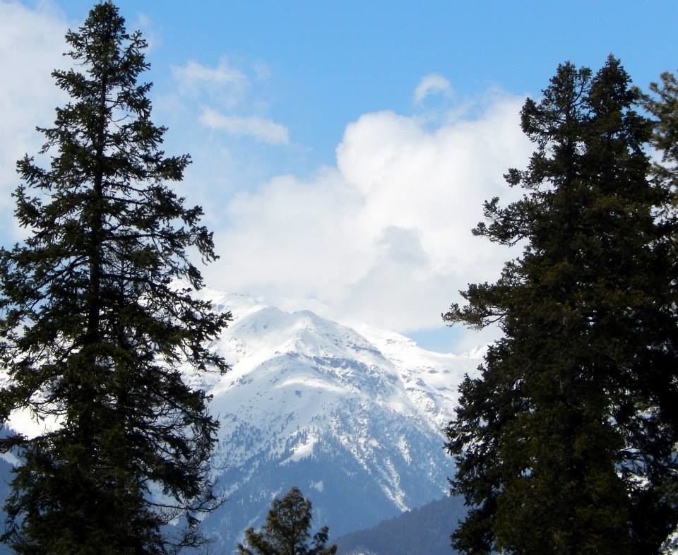 Photo of Winter Wish Well in Kashmir 8/11 by Vaisakhi Mishra