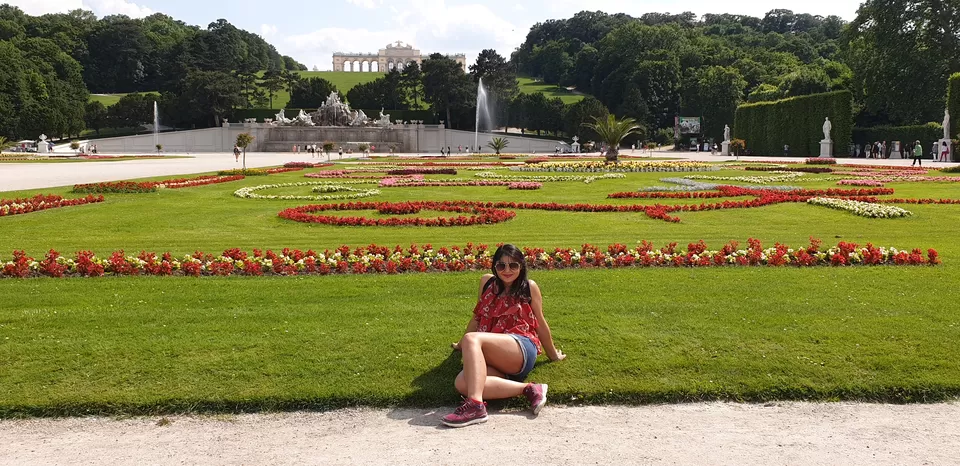 Photo of Schönbrunn Palace, Schönbrunner Schloßstraße, Vienna, Austria by Mansi