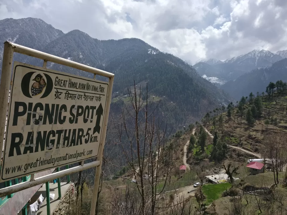 Photo of A hike to Rangthar, i call it "Hidden Paradise of Tirthan Valley". by Walter Mitty (Olliee)