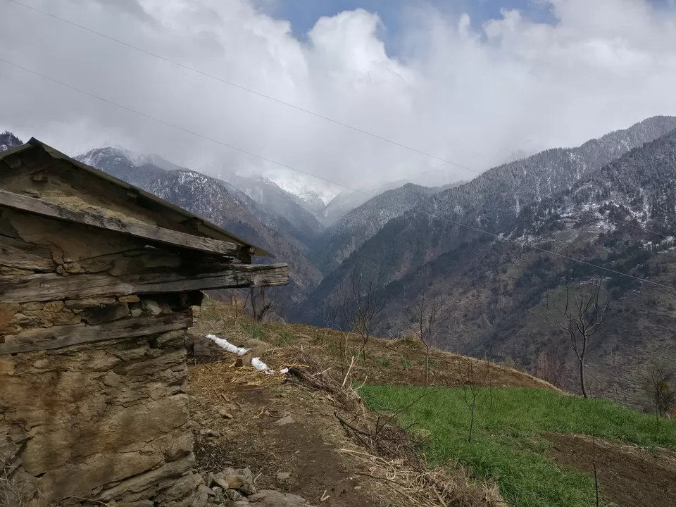 Photo of A hike to Rangthar, i call it "Hidden Paradise of Tirthan Valley". by Walter Mitty (Olliee)