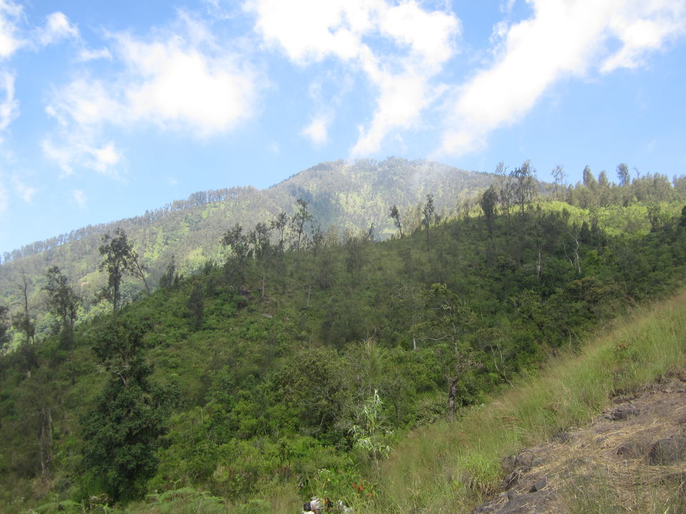 Photo of Mountain point of view. 6/14 by Nur Syahirah