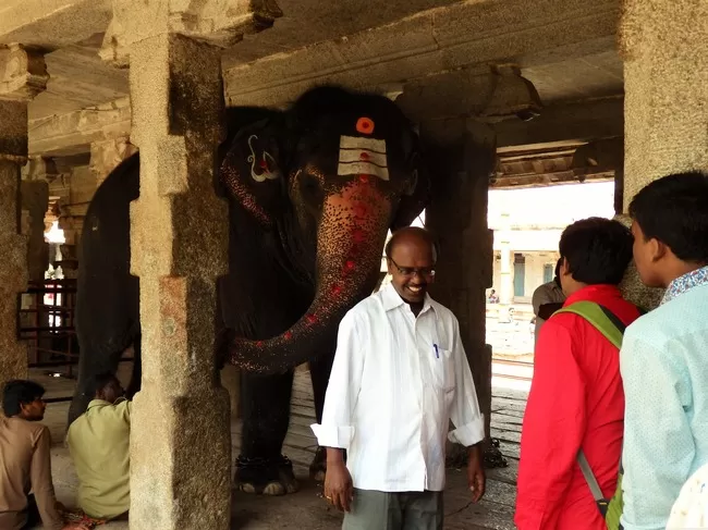 Photo of Sri Virupaksha Temple, Hampi, Karnataka, India by Shoumava A Sengupta