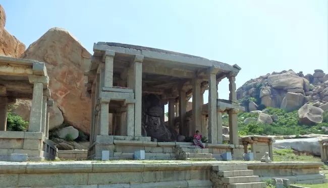 Photo of Sri Virupaksha Temple, Hampi, Karnataka, India by Shoumava A Sengupta