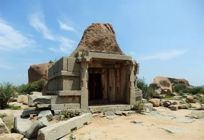 Photo of Sri Virupaksha Temple, Hampi, Karnataka, India by Shoumava A Sengupta