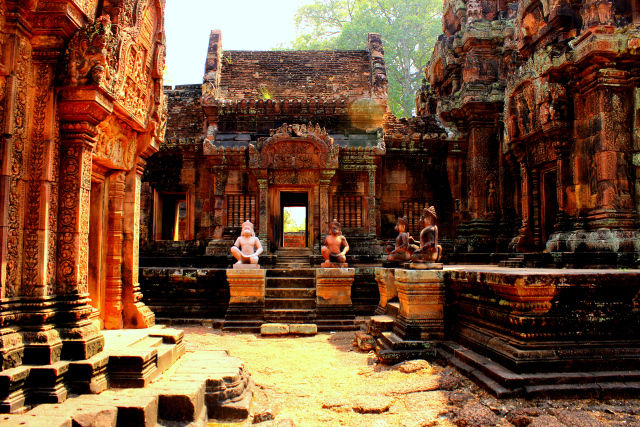 Photo of Banteay Srei, Siem Reap, Cambodia by Aprajita Virmani