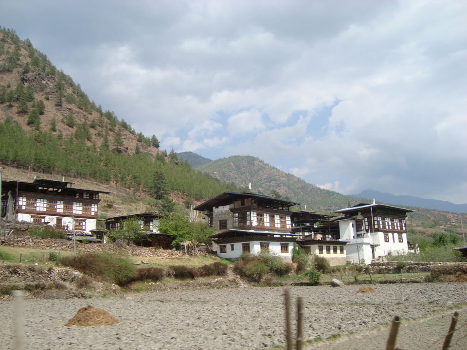 Photo of Paro, Bhutan by Shoyeta chatterjee