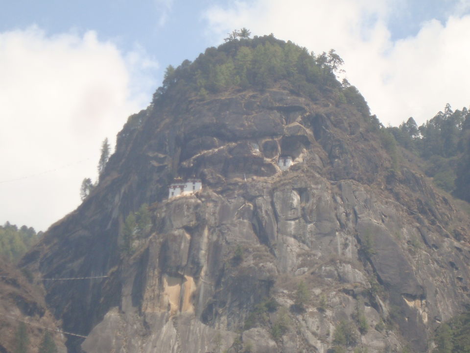 Photo of Taktsang Lhakhang, Paro, Bhutan by Shoyeta chatterjee