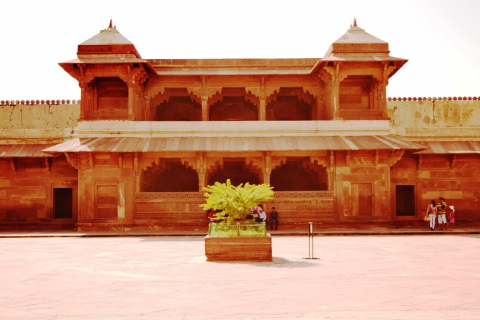 Photo of Bike Trip to Mandirs & Mausoleums (Vrindavan, Mathura, Agra & Fatehpur Sikri) 10/11 by Rohith T V