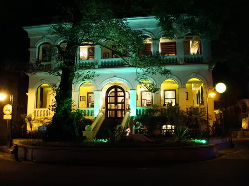 Photo of Shamian Street, Guangzhou, Guangdong, China by mandy