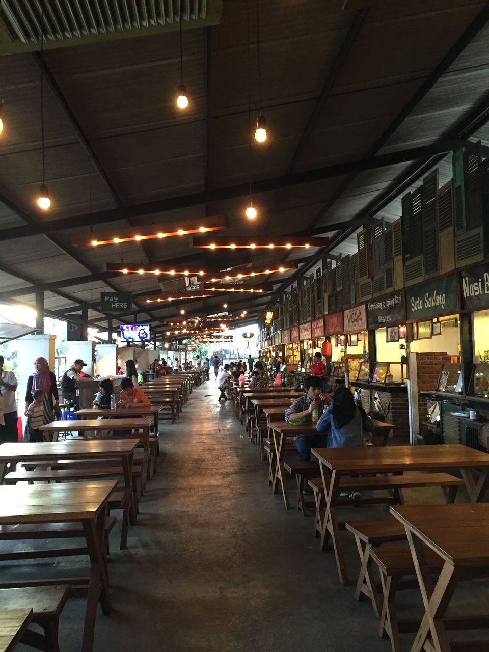 Photo of Paskal Hypersquare Food Court, Bandung, Republic of Indonesia by mandy