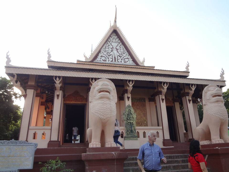 Photo of Wat Phnom Temple by A.T