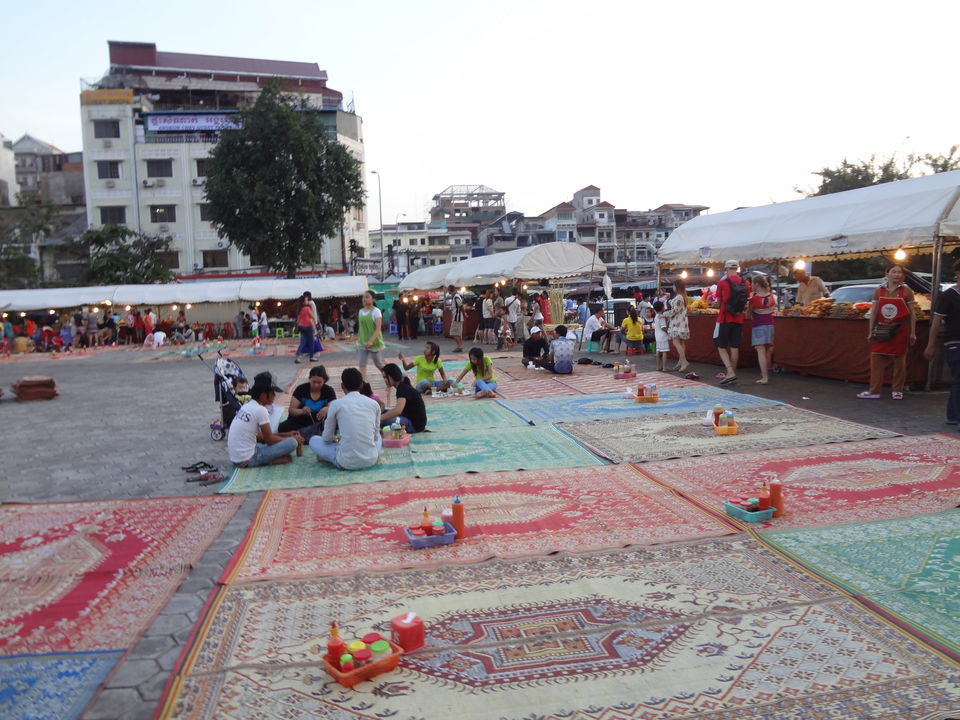 Photo of Night Market, Preah Mohaksat Treiyani Kossamak, Phnom Penh, Cambodia by A.T