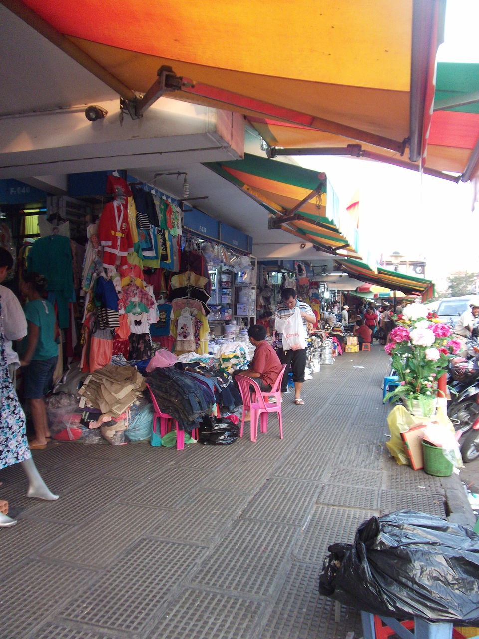 Photo of The Central Market, Neayok Souk, Phnom Penh, Cambodia by A.T