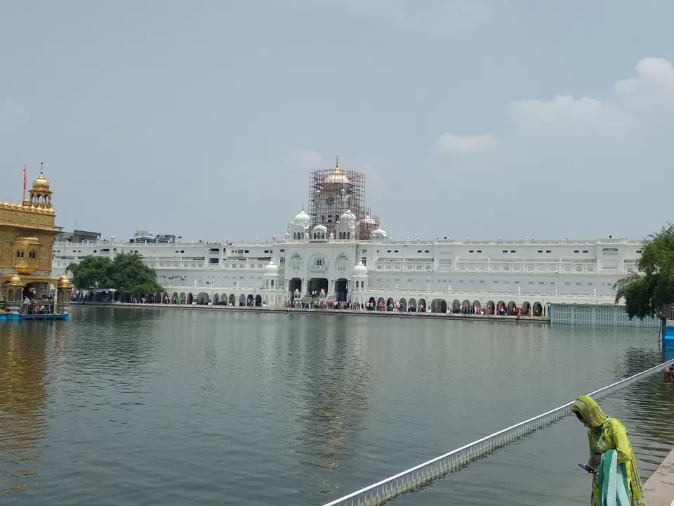 Photo of Harmandir Sahib, Golden Temple Road, Atta Mandi, Katra Ahluwalia, Amritsar, Punjab, India by Abhishek Gakhar