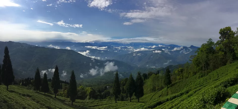 Photo of Darjeeling, West Bengal, India by Mojin Abdul Kabeer