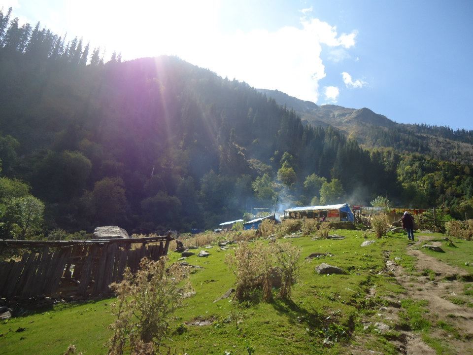 Photo of Bits of Enlightenment - Hiking to Kheer Ganga by Nisha Bora