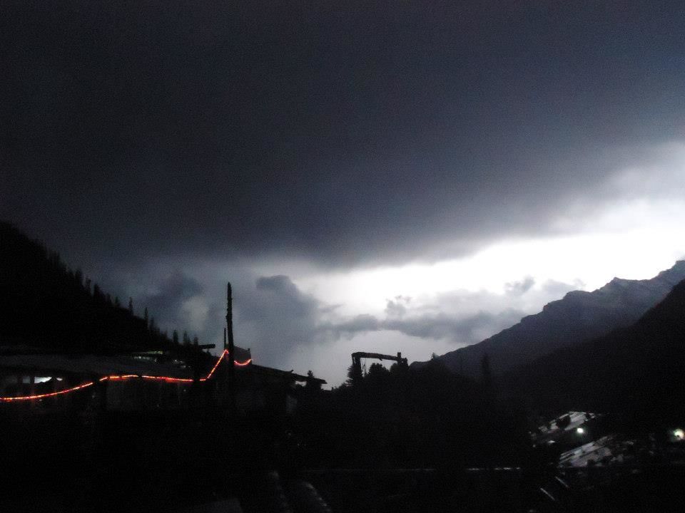 Photo of Bits of Enlightenment - Hiking to Kheer Ganga by Nisha Bora