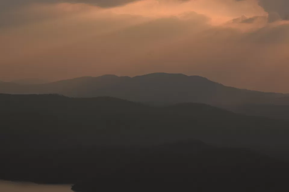 Photo of Kalyanathandu ViewPoint by Nithin Suresh