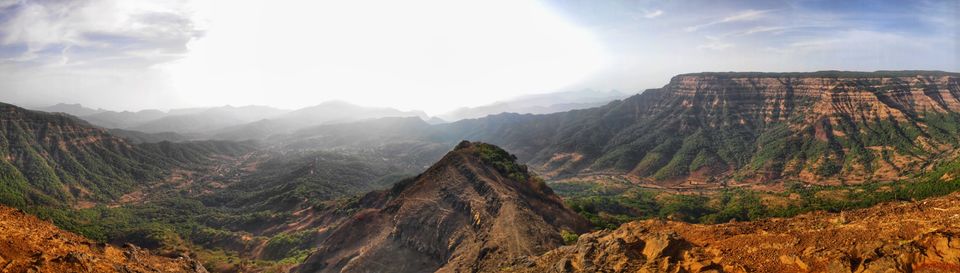 Photo of Mahabaleshwar, Maharashtra, India by Avinash Amlani
