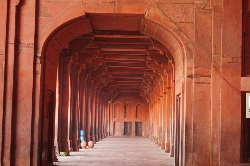 Photo of Fatehpur Look Book by Anuja J