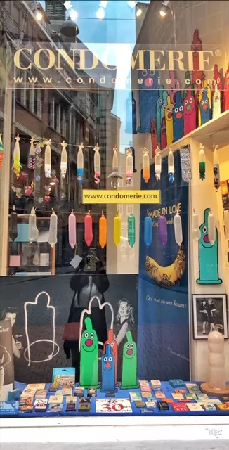 Photo of Condom, Warmoesstraat, Amsterdam, Netherlands by TravelbugPao