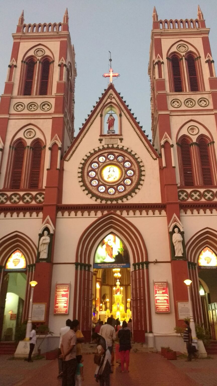 Photo of The Basilica Of The Sacred Heart of Jesus, MG Road Area, Puducherry, India by Damini Aggarwal