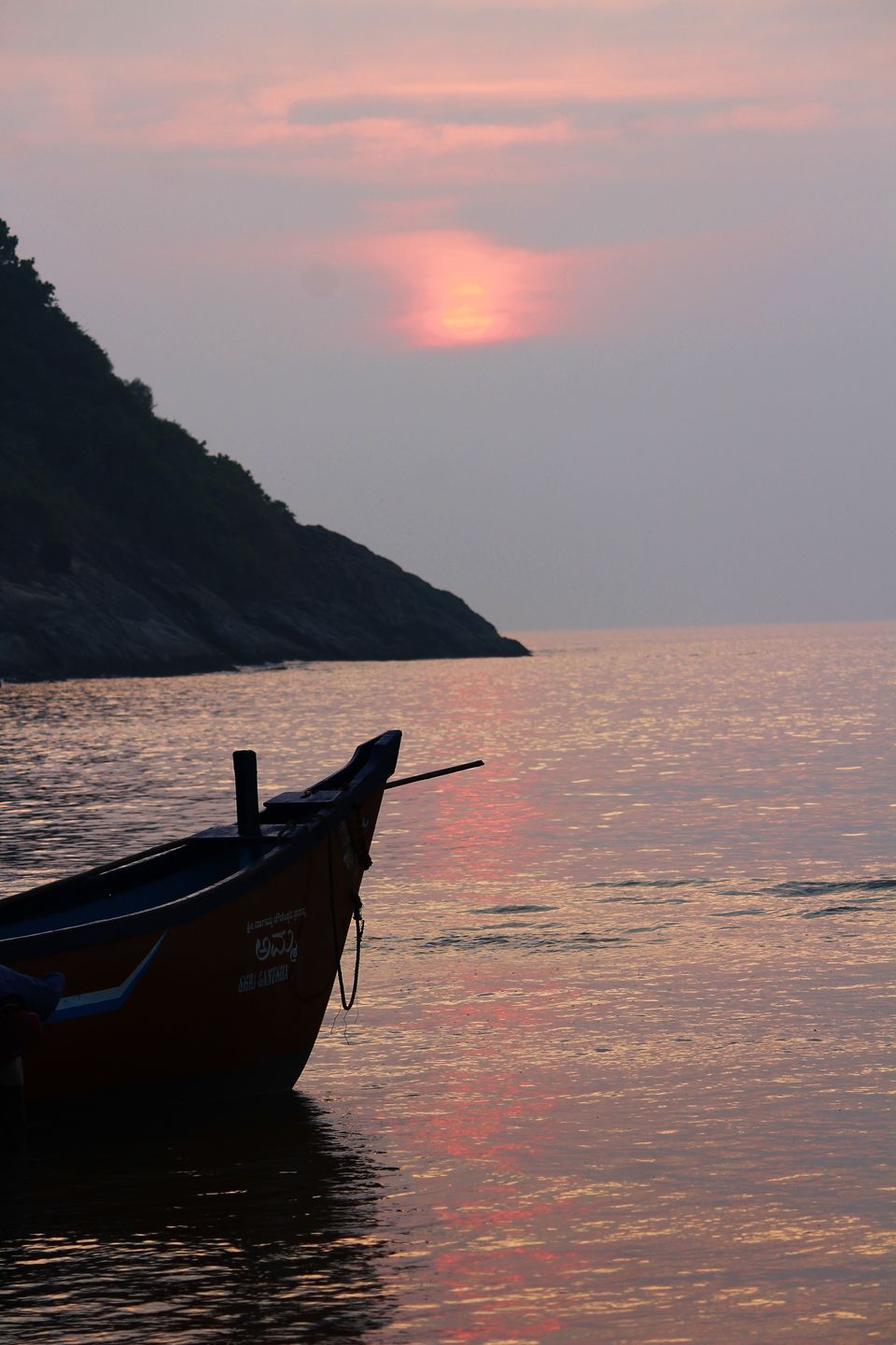 Photo of Kudle Beach, Gokarna, Karnataka, India by Damini Aggarwal