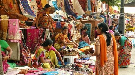 Photo of The Ultimate Guide To Street Shopping In Delhi!
