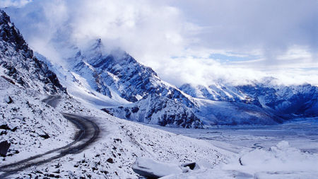 Photo of Time for some snow @ Manali