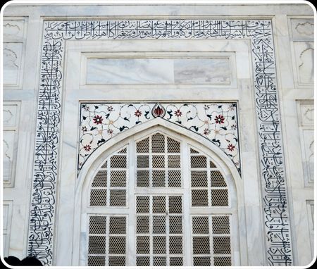 Photo of Taj Mahal: The epitome of Mugal Architecture 4/6 by Sudeep Puthalath